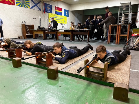 Юный Ворошиловский стрелок 06.jpg
